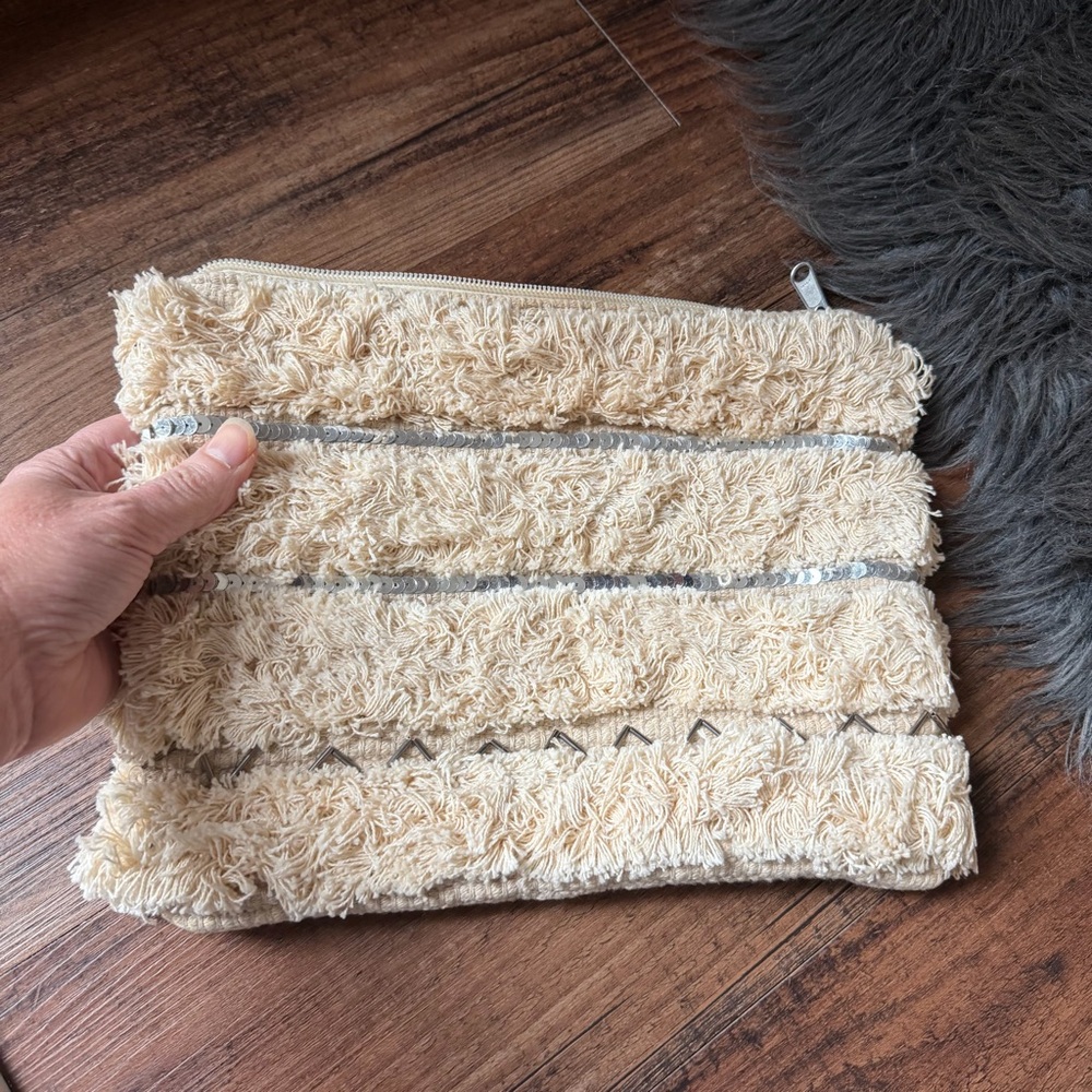 Textured Cream Clutch